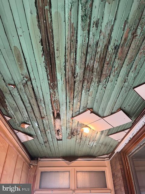 2017 E PACIFIC STREET