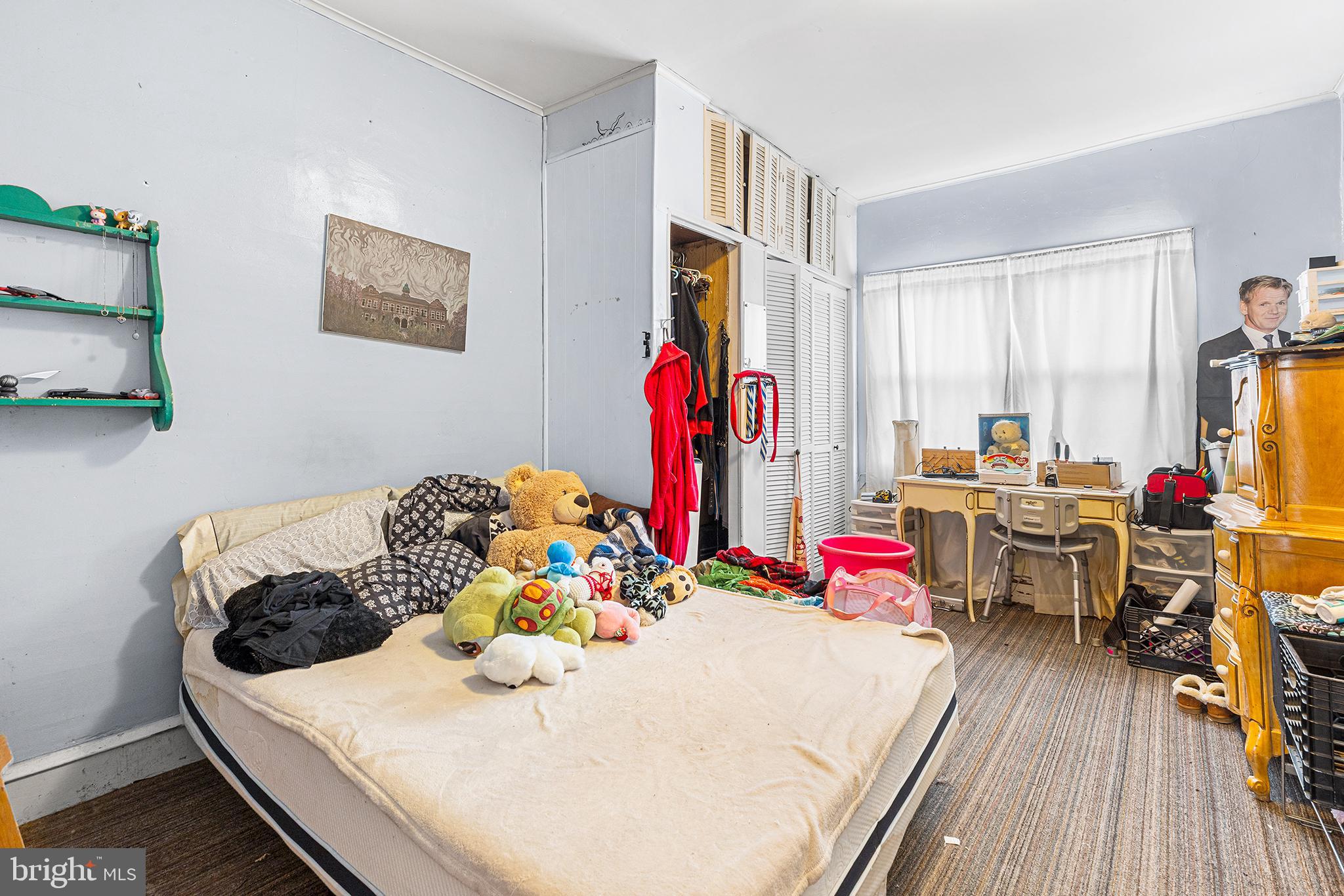 2017 E PACIFIC STREET