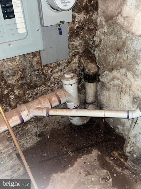 2017 E PACIFIC STREET