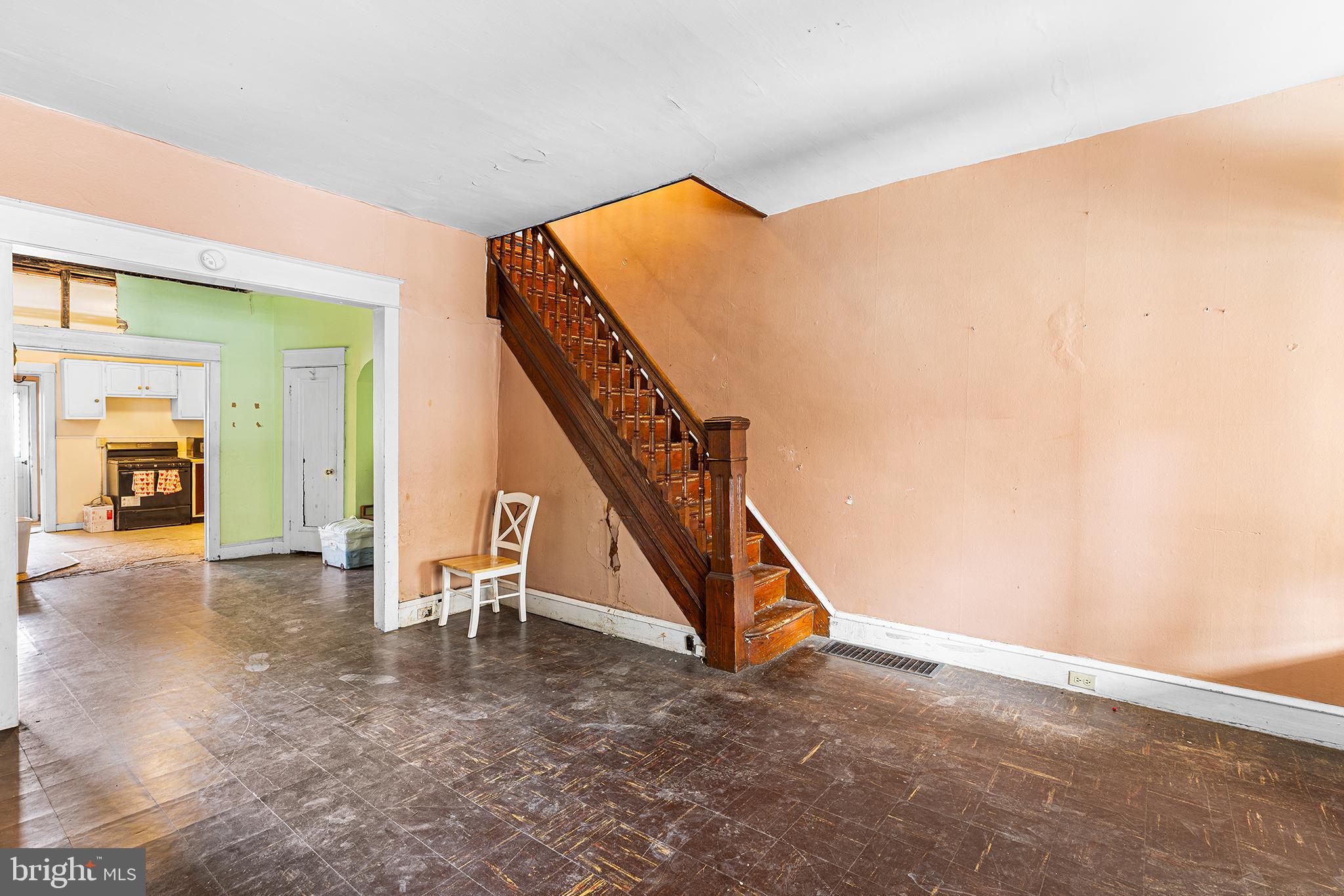 2017 E PACIFIC STREET