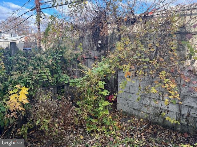 2017 E PACIFIC STREET