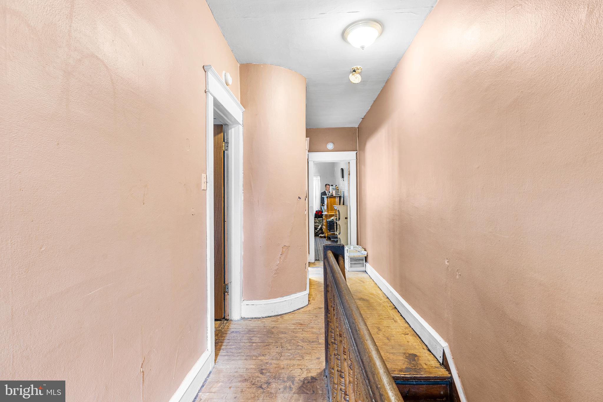 2017 E PACIFIC STREET