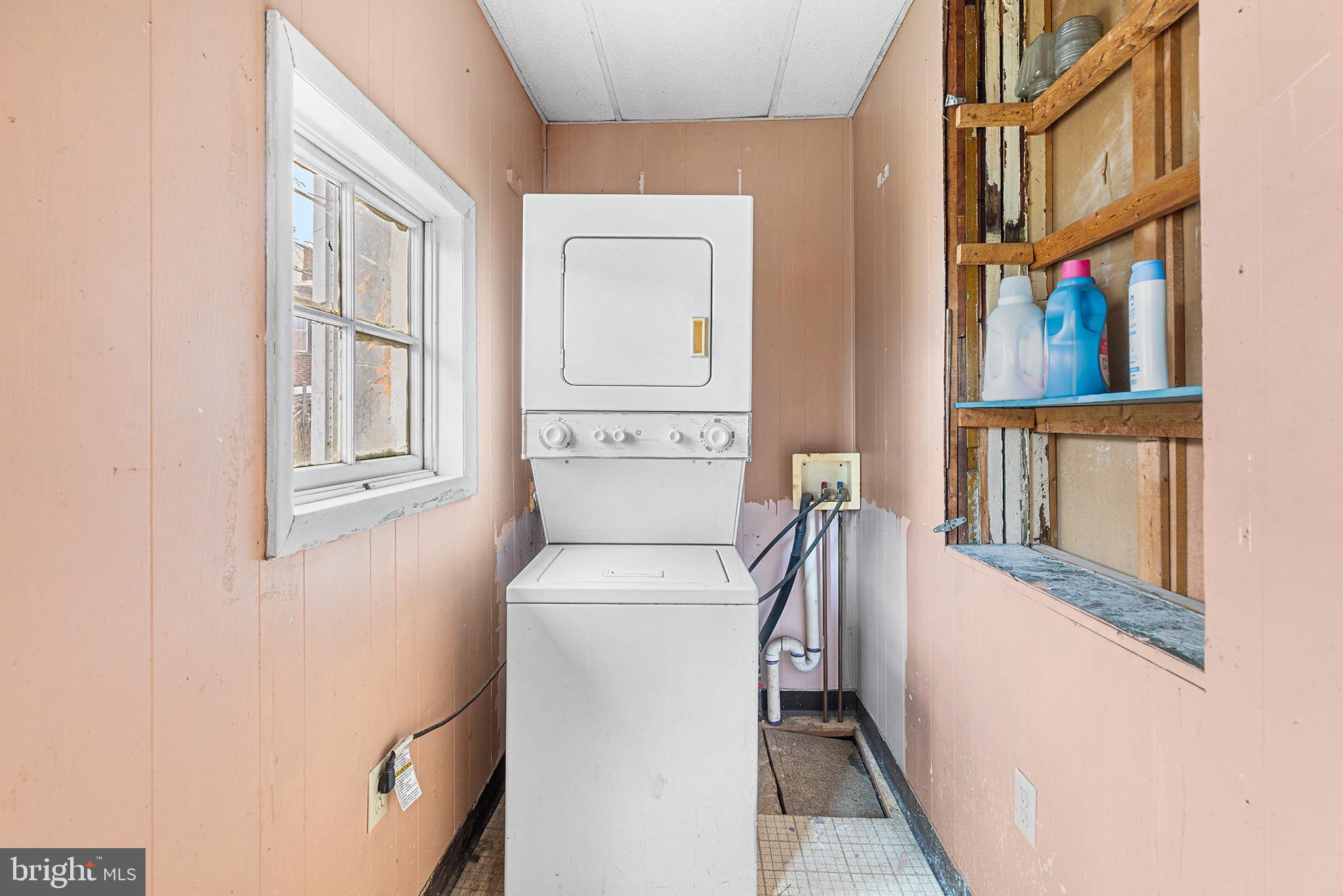 2017 E PACIFIC STREET