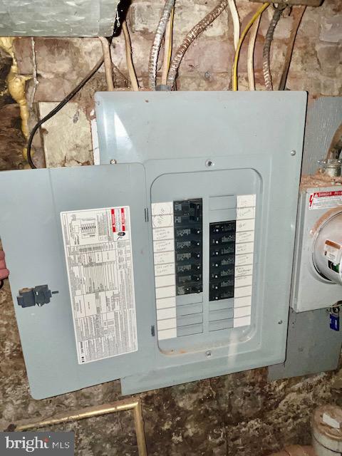 2017 E PACIFIC STREET