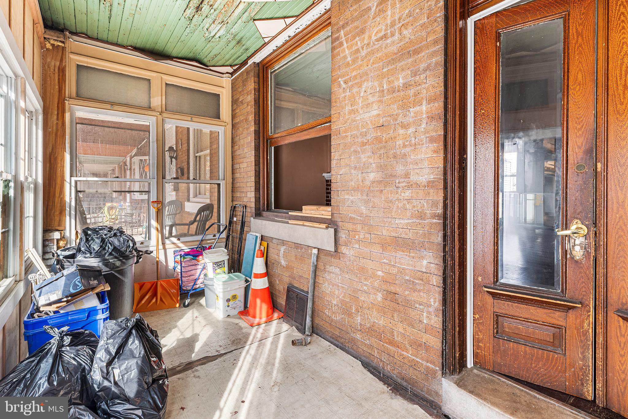 2017 E PACIFIC STREET