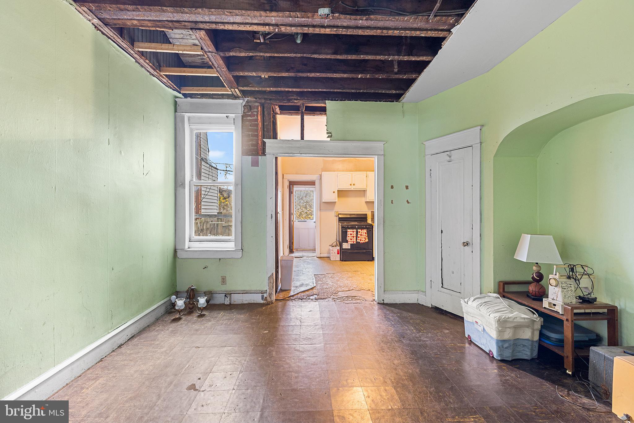 2017 E PACIFIC STREET