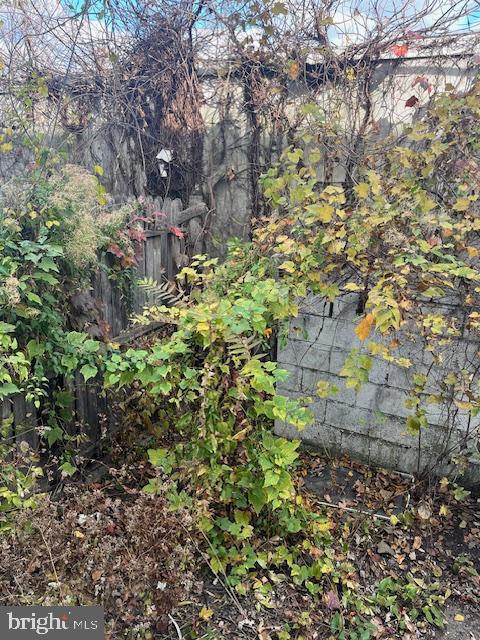 2017 E PACIFIC STREET