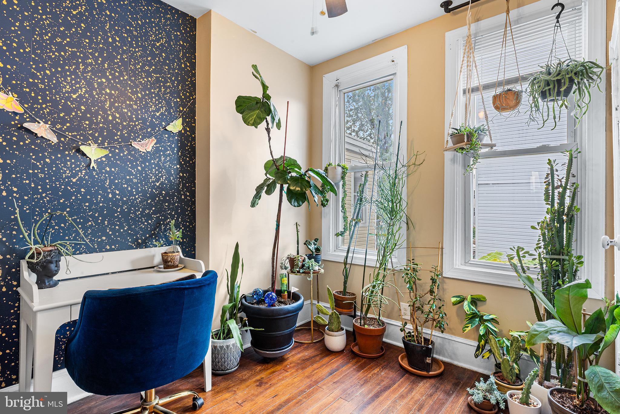 2718 W JEFFERSON STREET