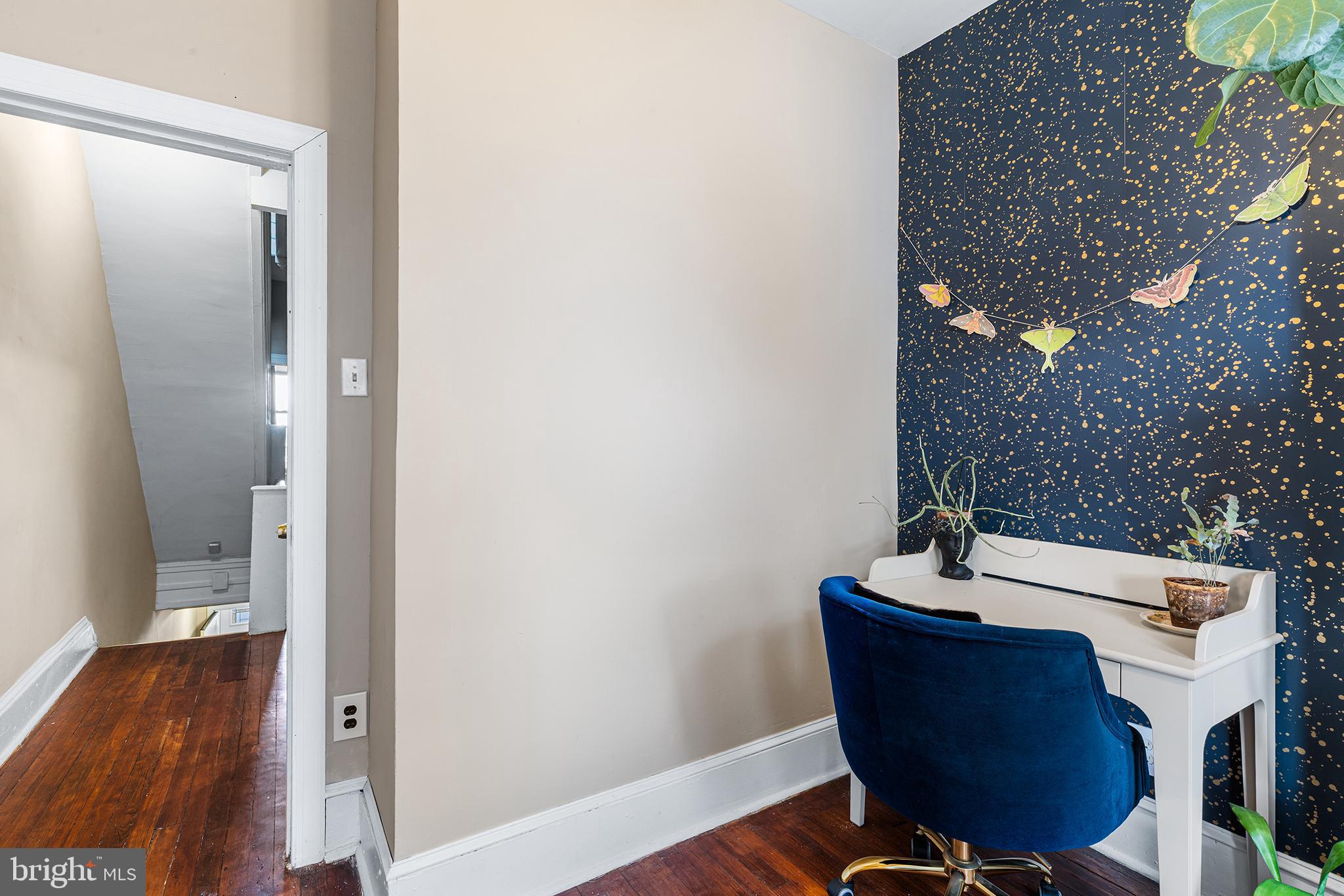 2718 W JEFFERSON STREET