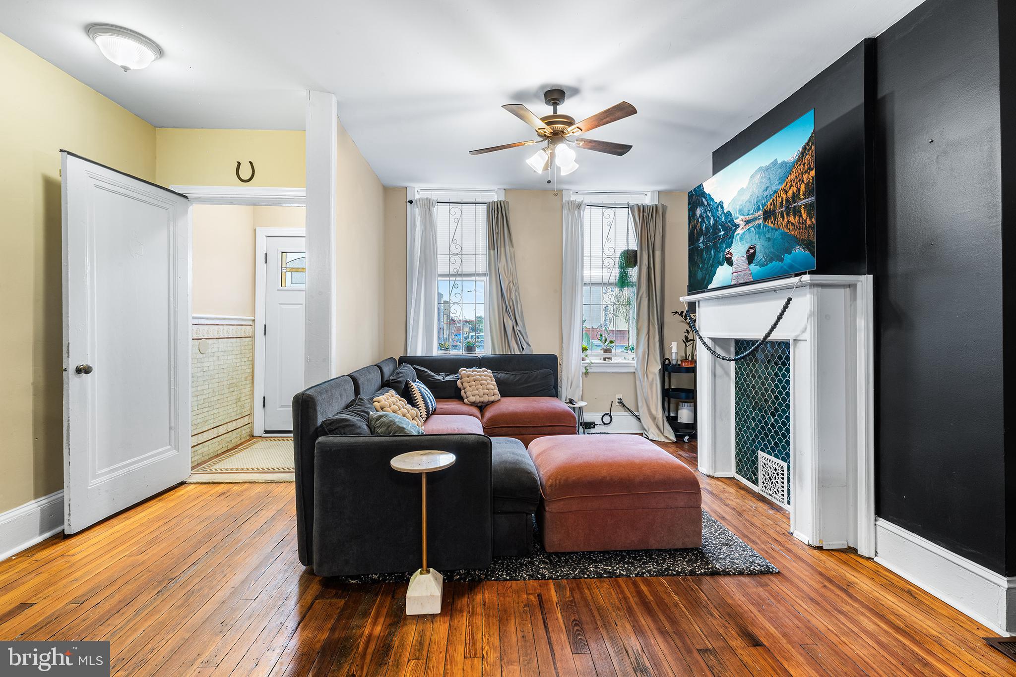 2718 W JEFFERSON STREET