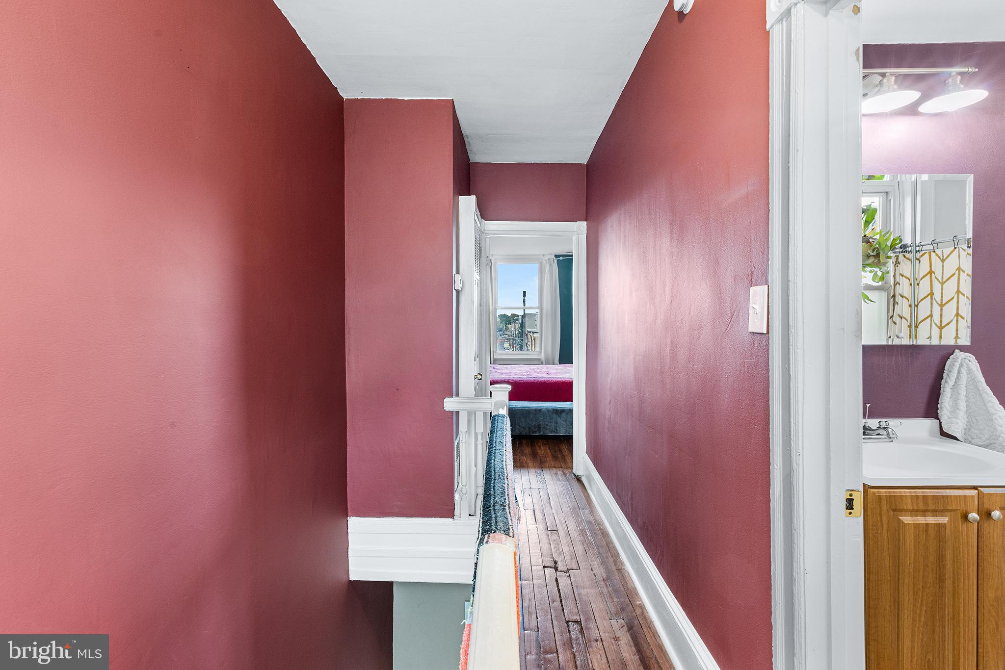 2718 W JEFFERSON STREET