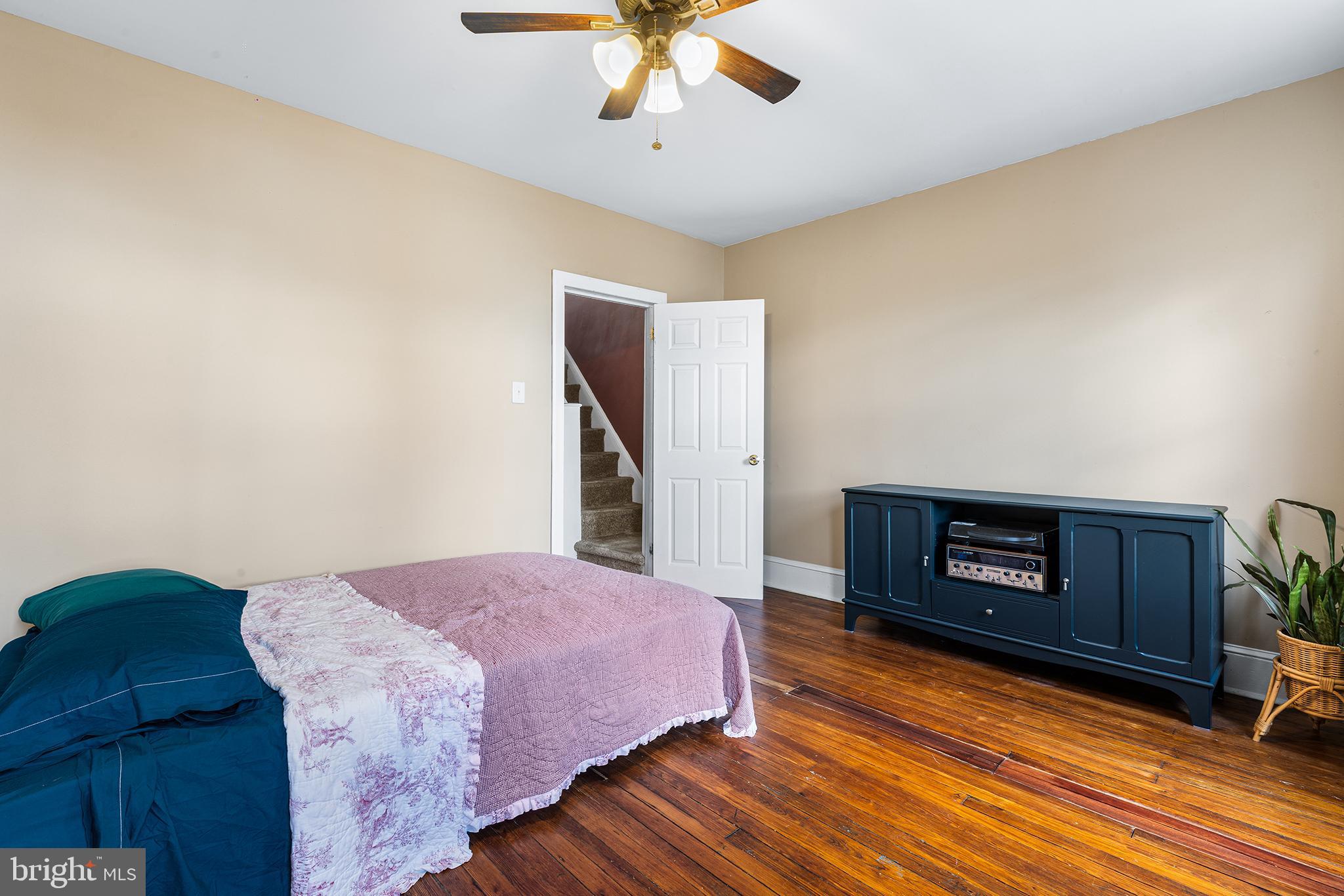 2718 W JEFFERSON STREET