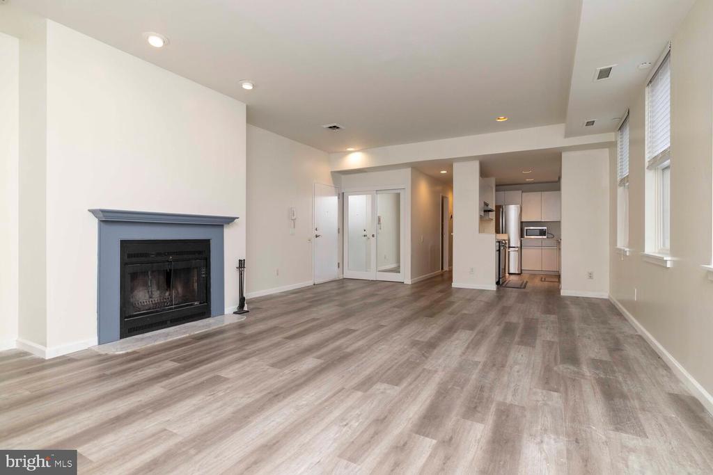 102 CHURCH STREET 22 409