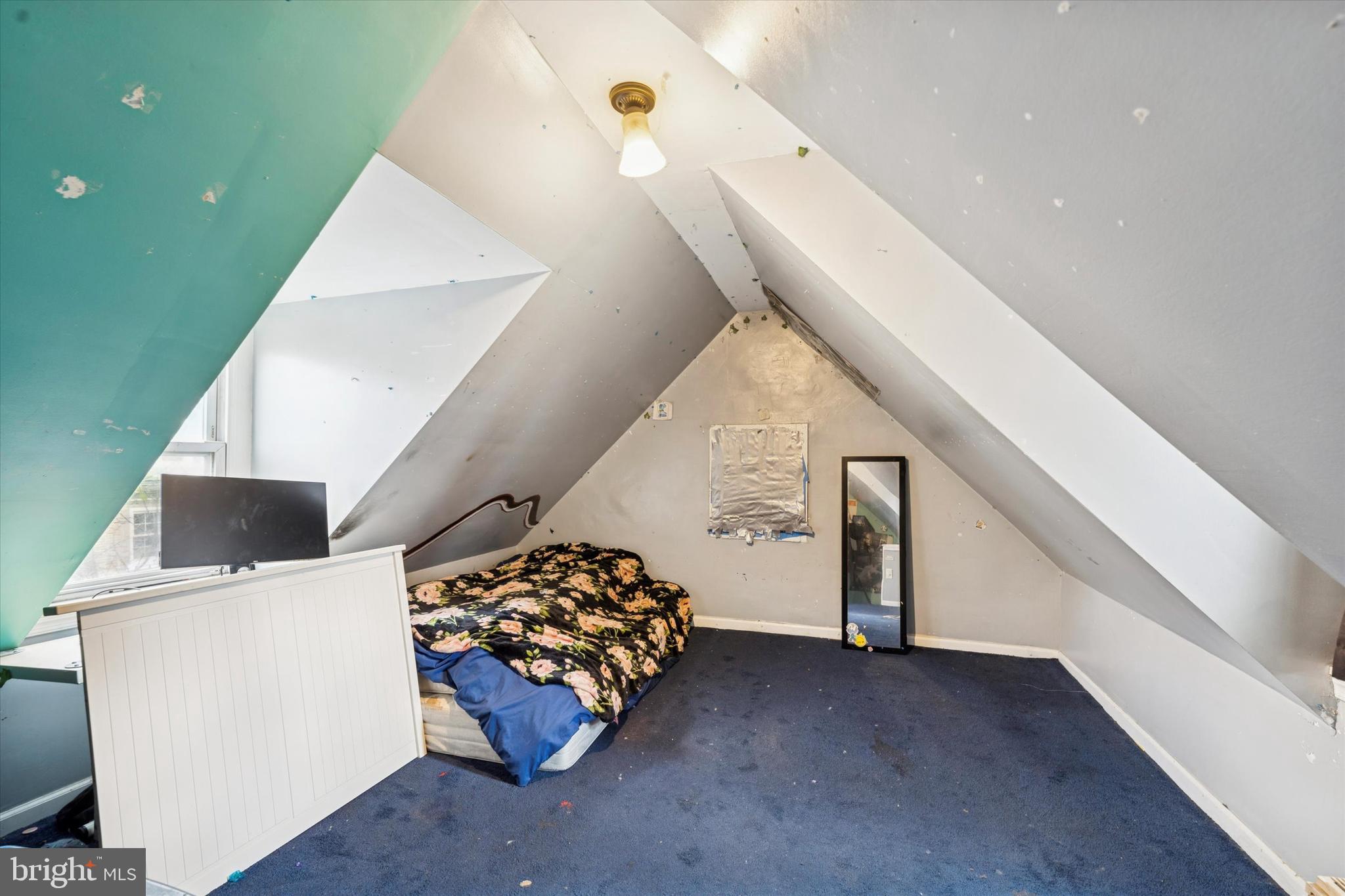 1122 MARLBOROUGH STREET