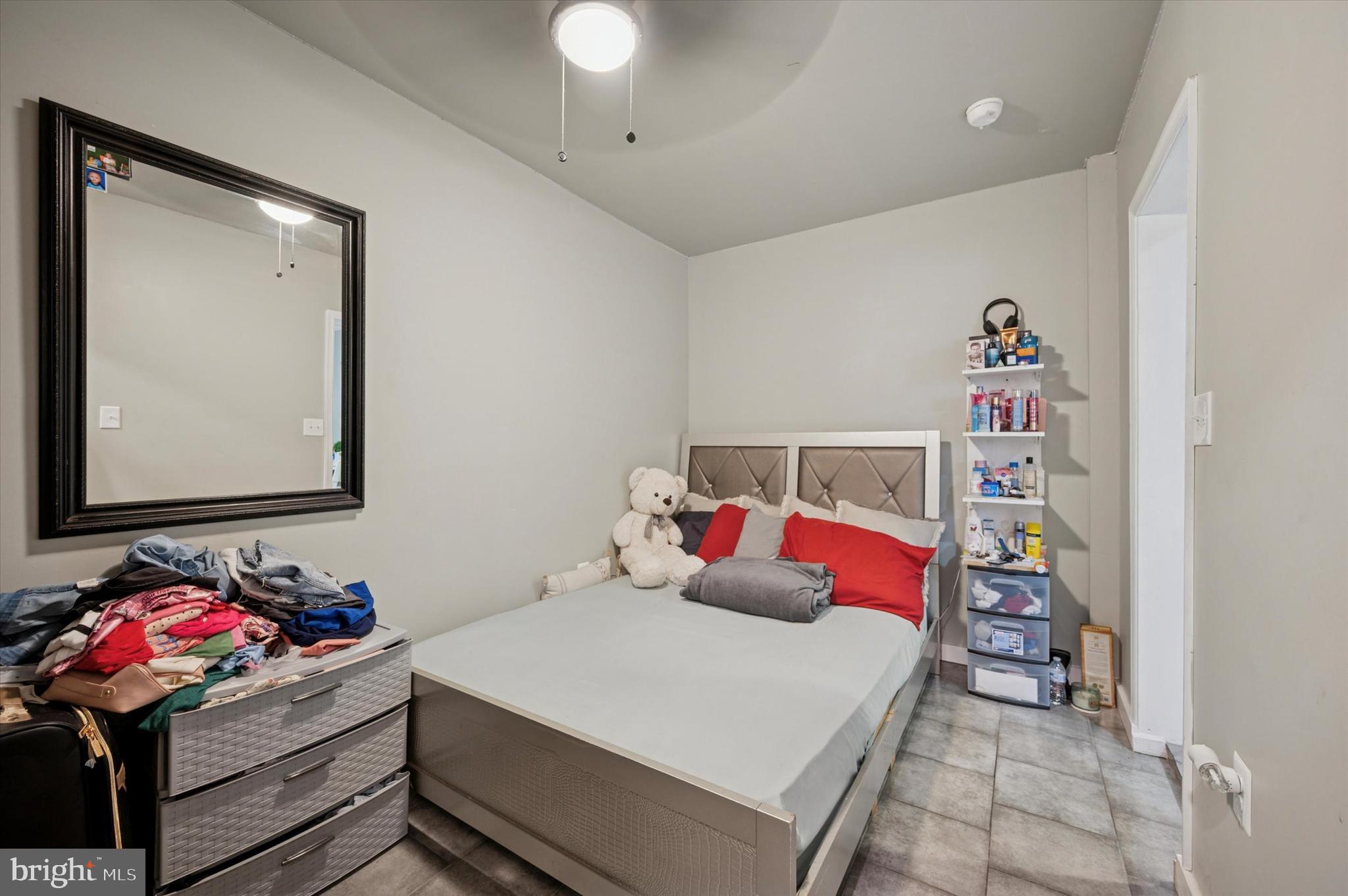 523 W VENANGO STREET