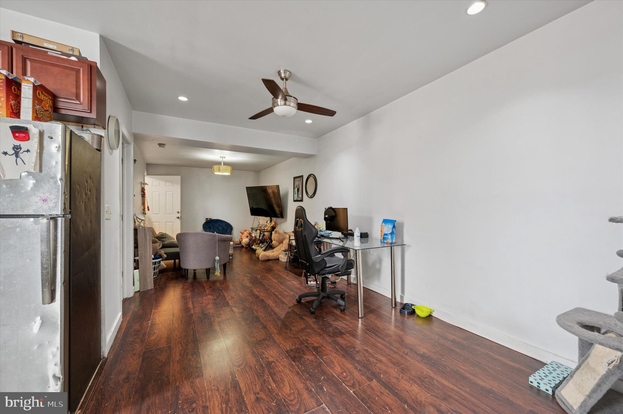 523 W VENANGO STREET