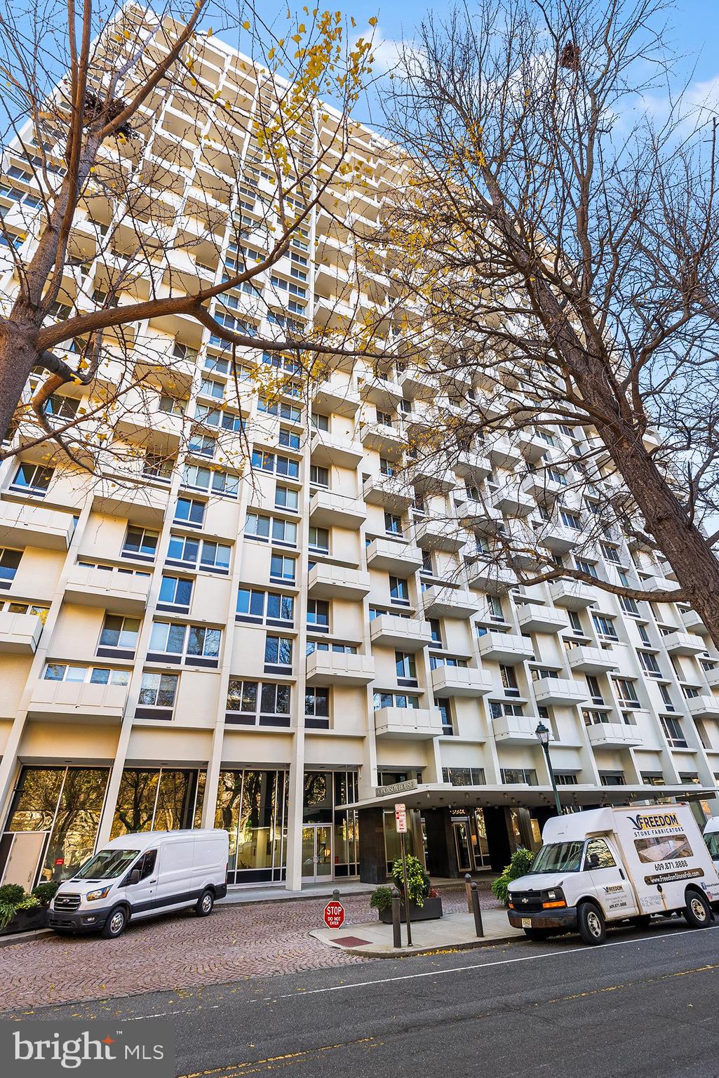 604 S WASHINGTON SQUARE 36 1106