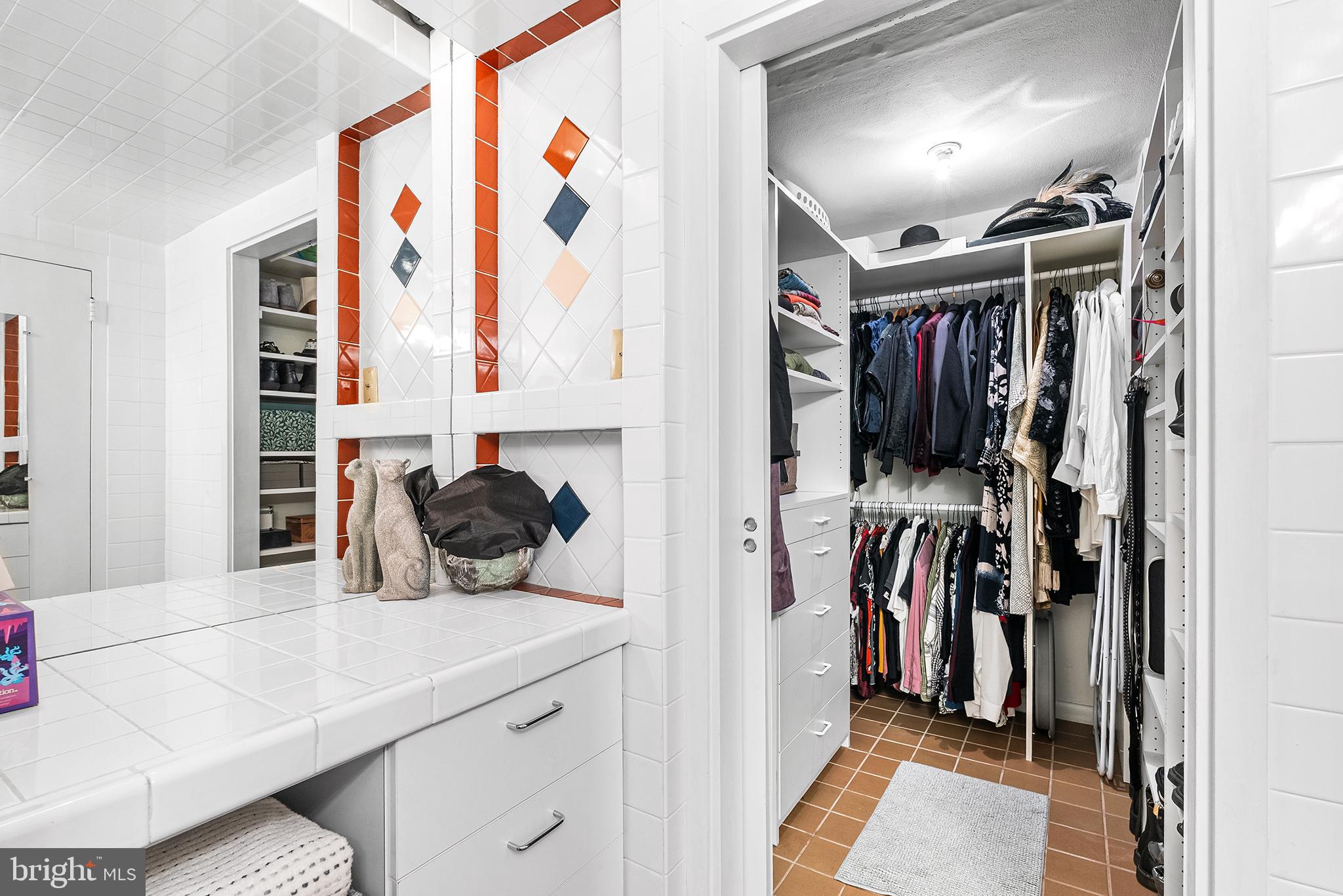 604 S WASHINGTON SQUARE 36 1106