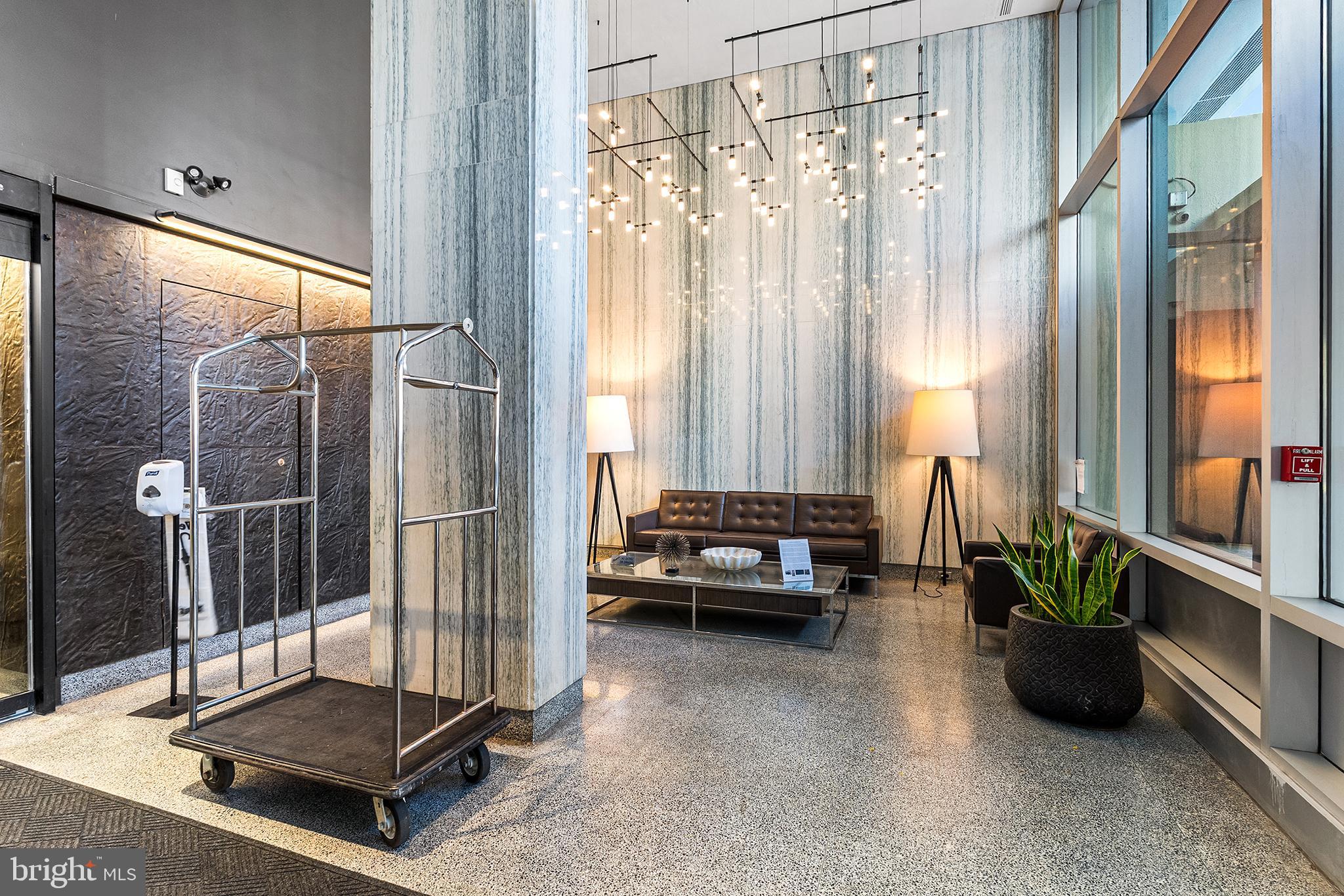 604 S WASHINGTON SQUARE 36 1106