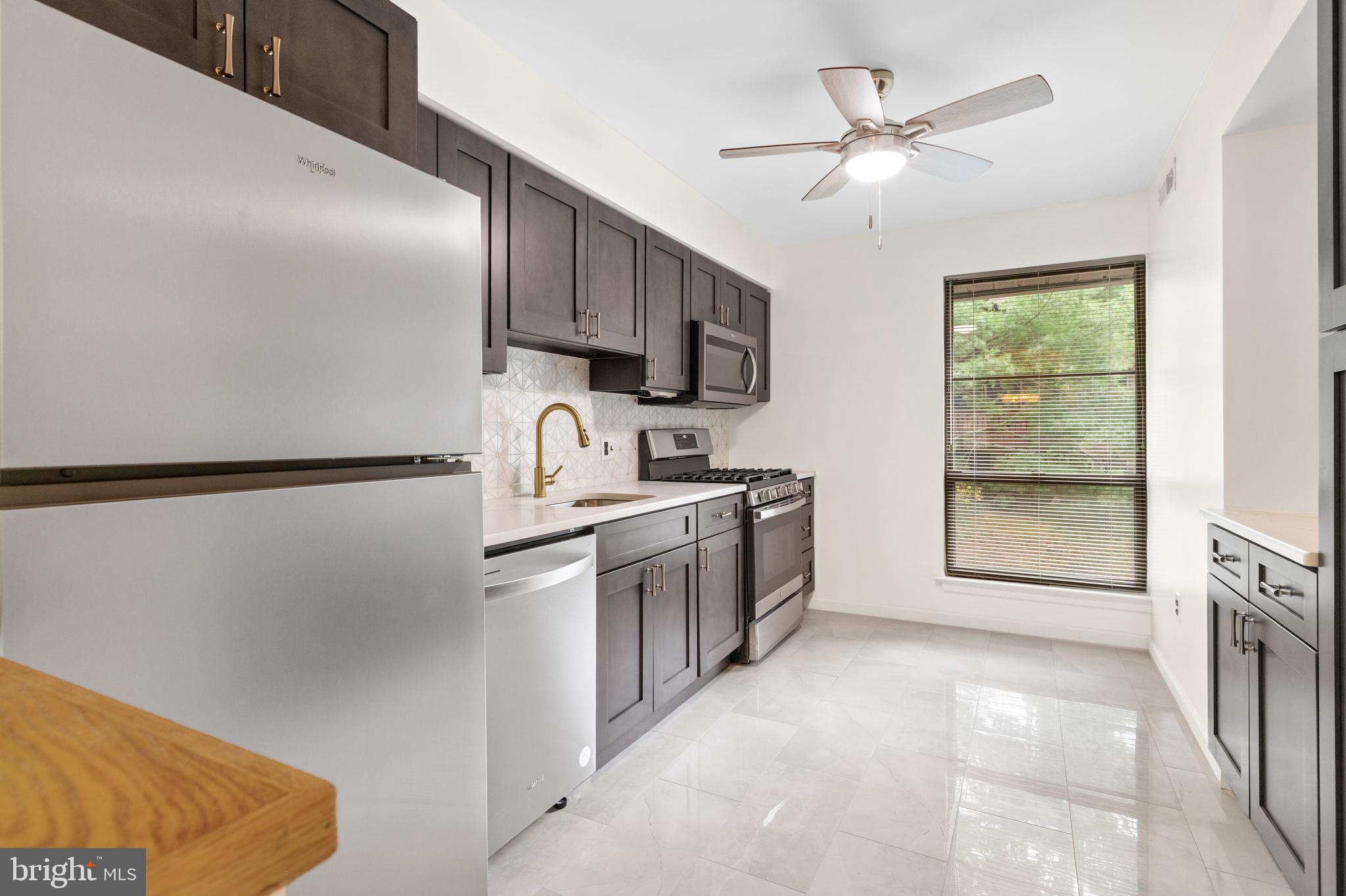 427 SHAWMONT AVENUE 00 C