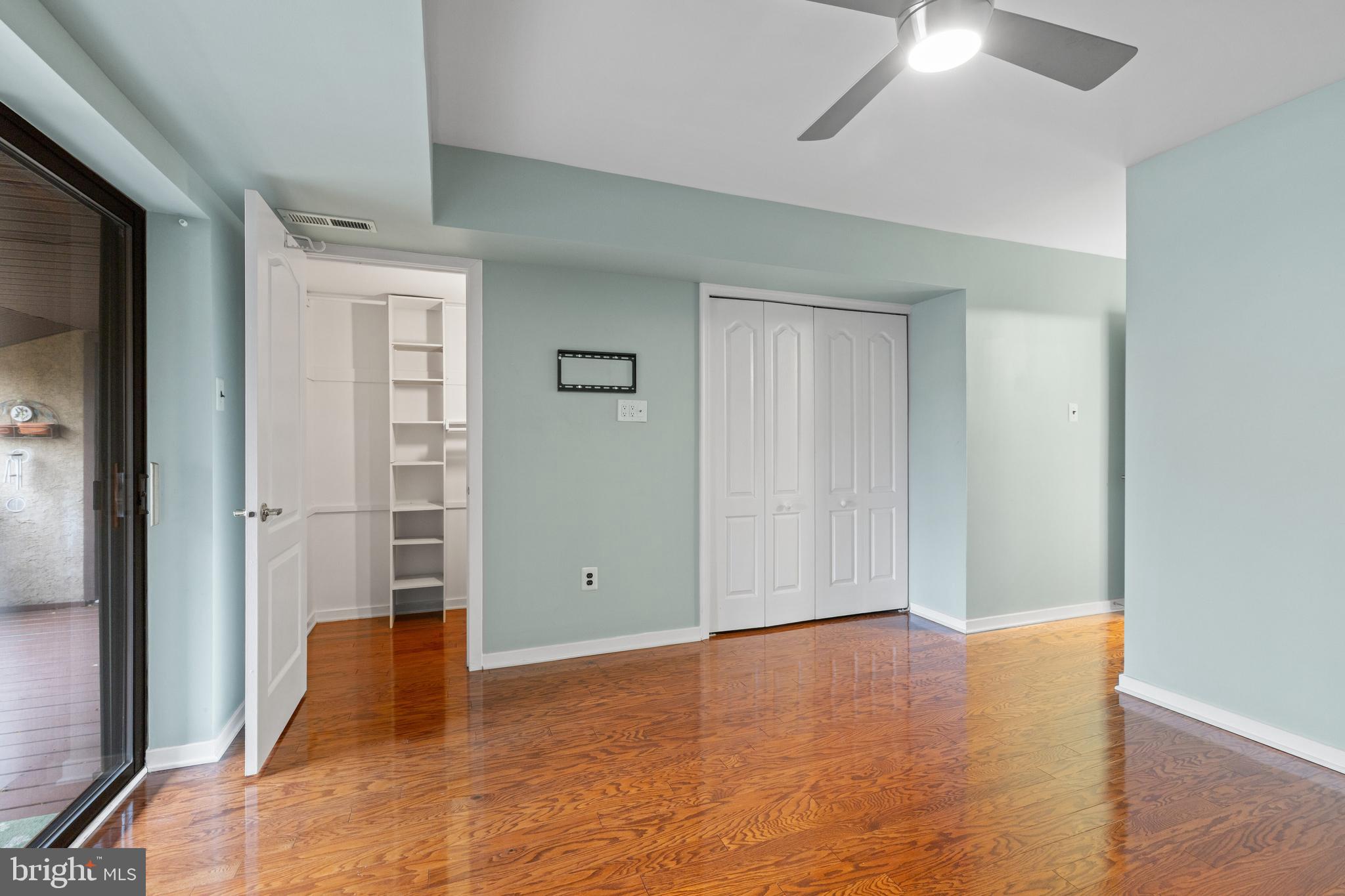 427 SHAWMONT AVENUE 00 C