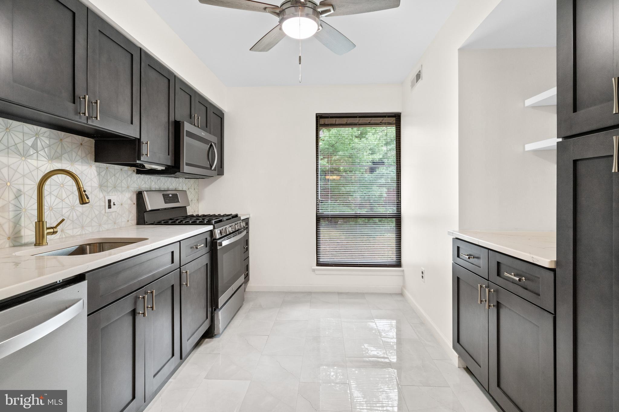 427 SHAWMONT AVENUE 00 C