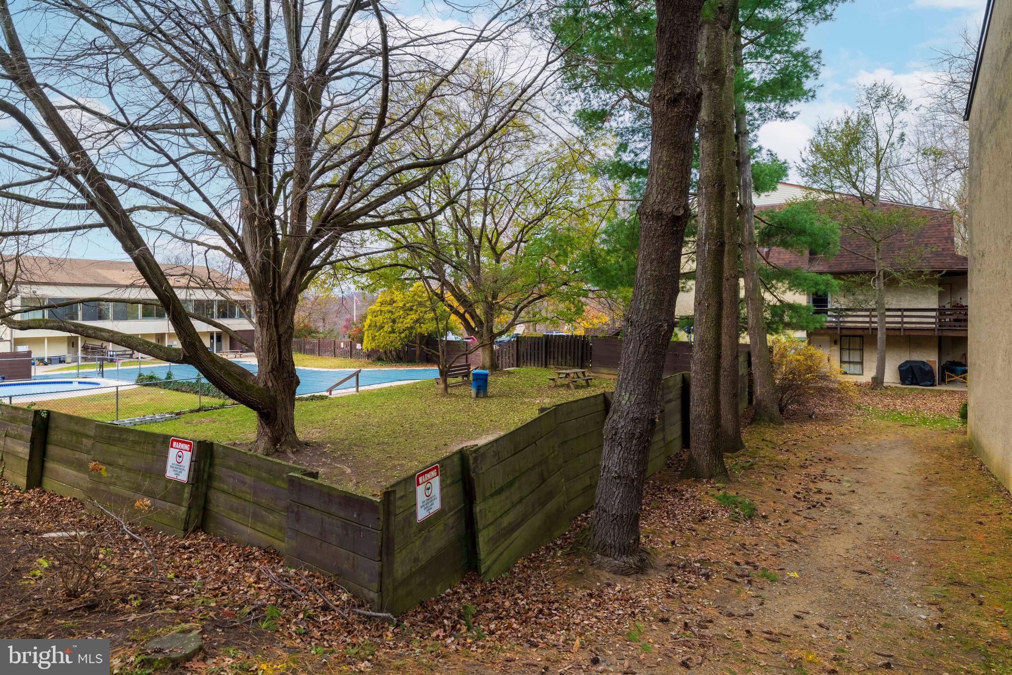 427 SHAWMONT AVENUE 00 C