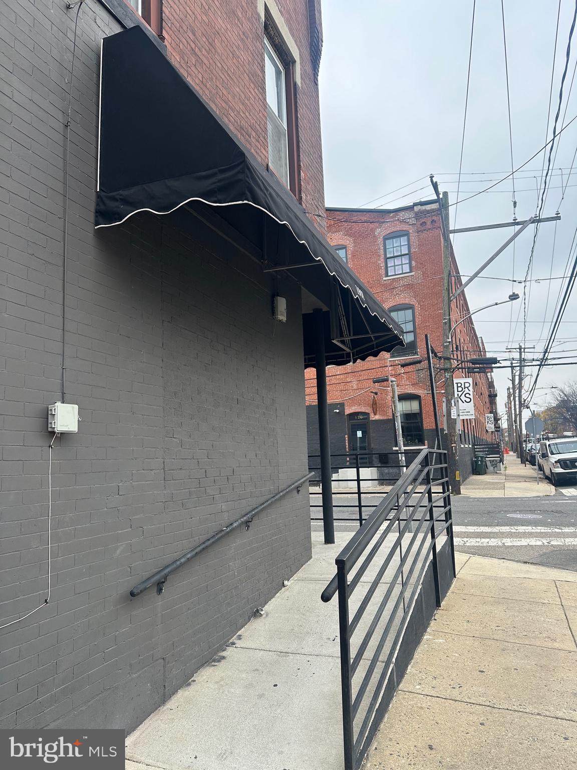 1901 N HOWARD STREET B