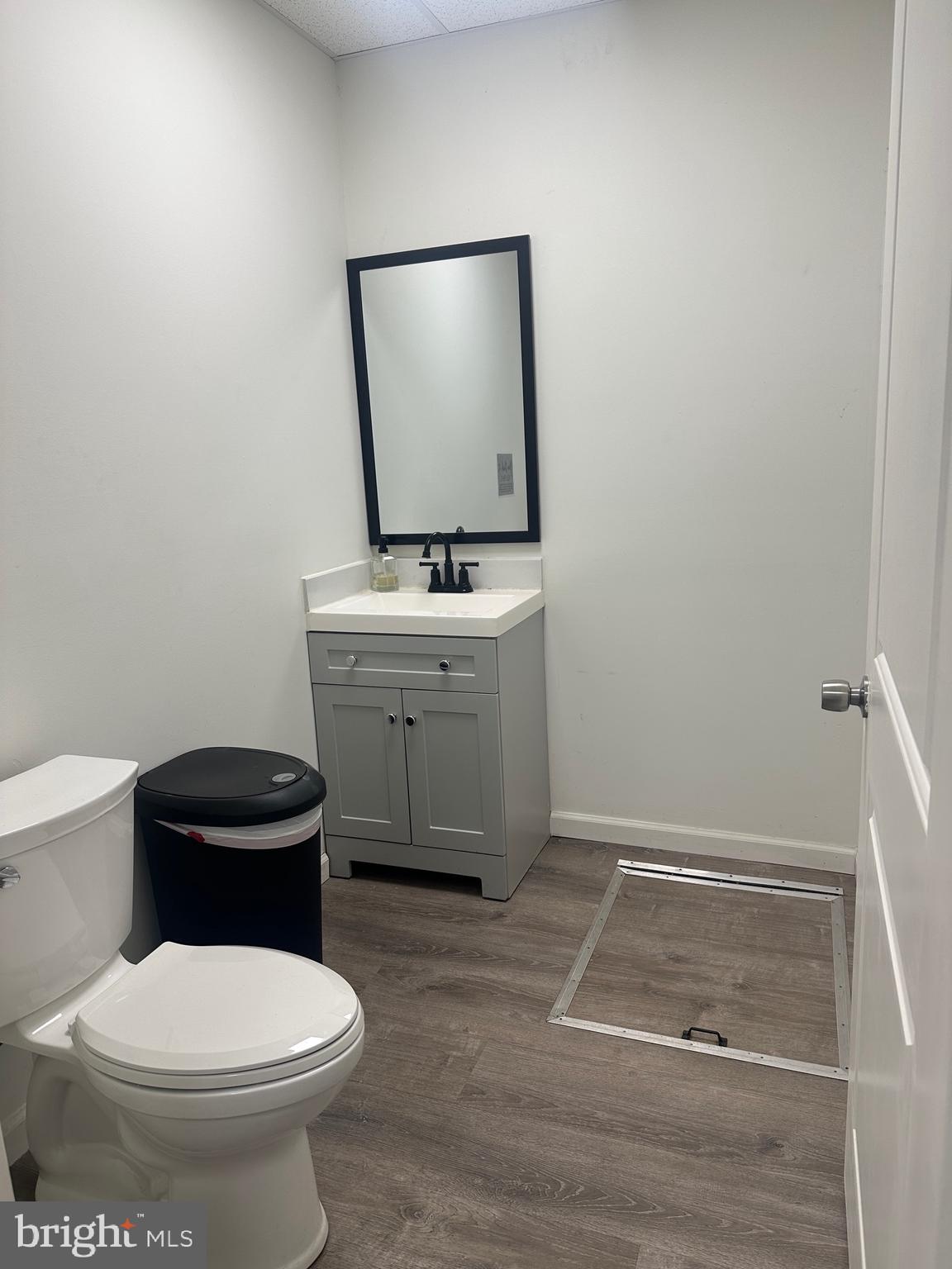 1901 N HOWARD STREET B