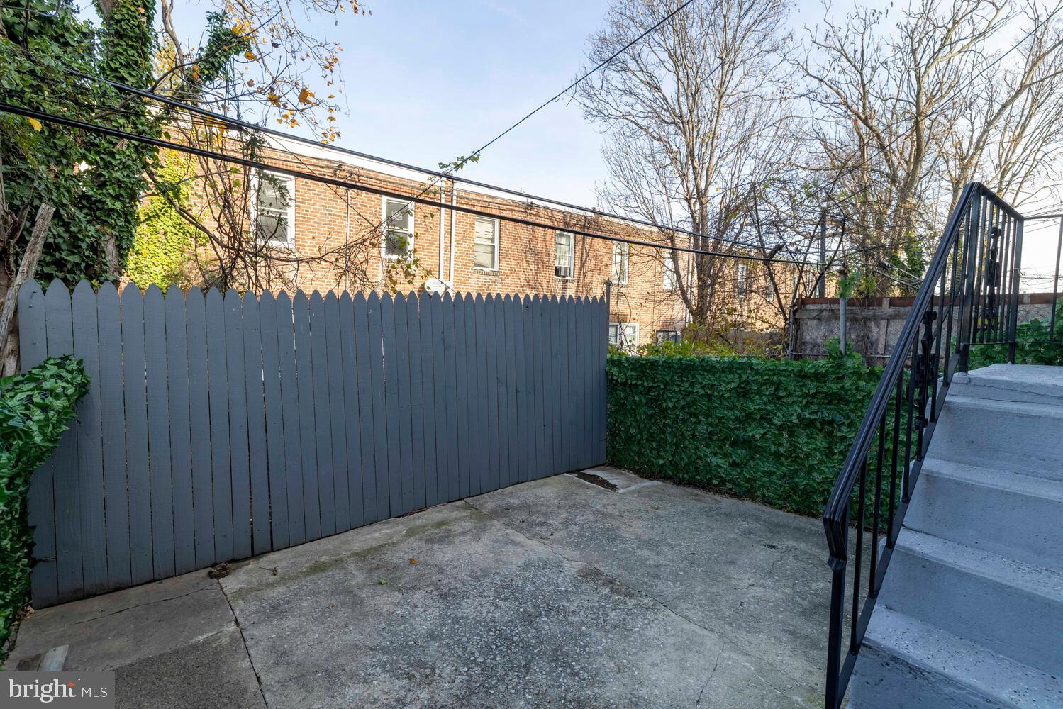 133 E ALBANUS STREET