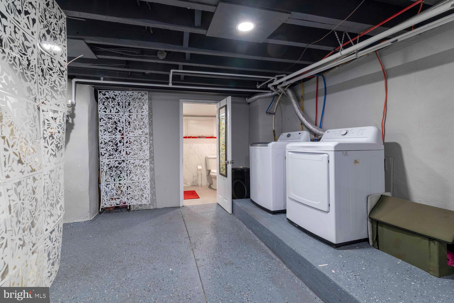 133 E ALBANUS STREET