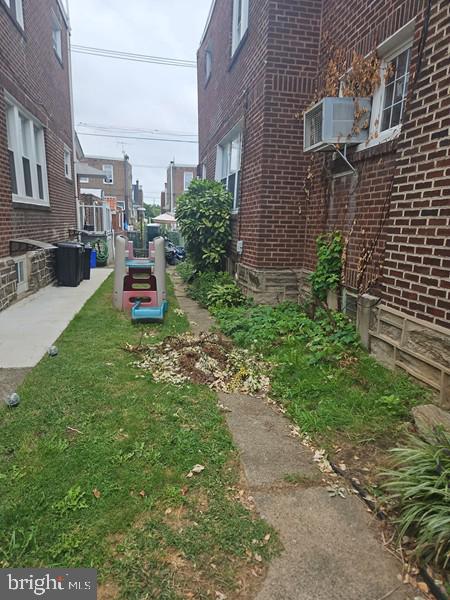 2305 RHAWN STREET