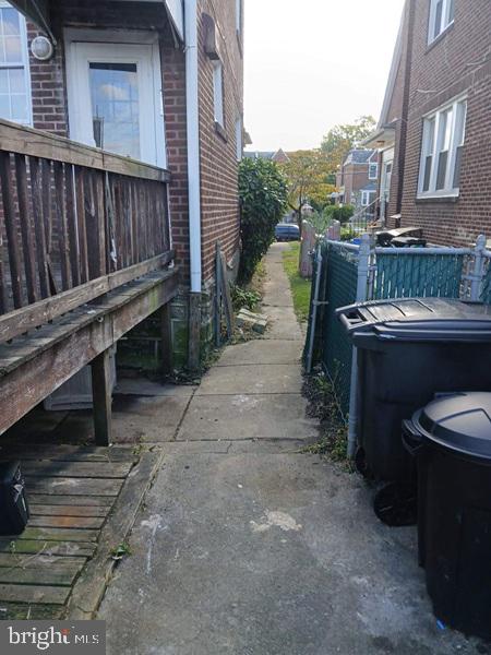 2305 RHAWN STREET