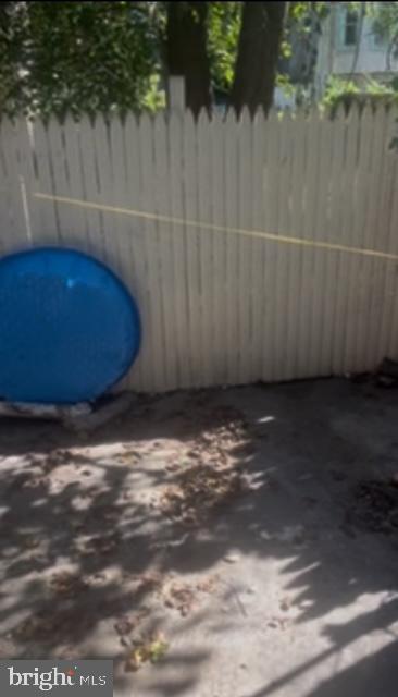 2615 N MASCHER STREET