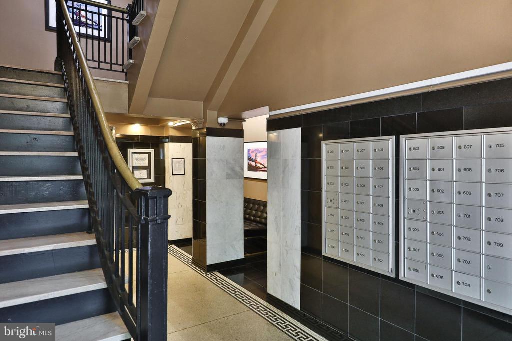 315 ARCH STREET 408