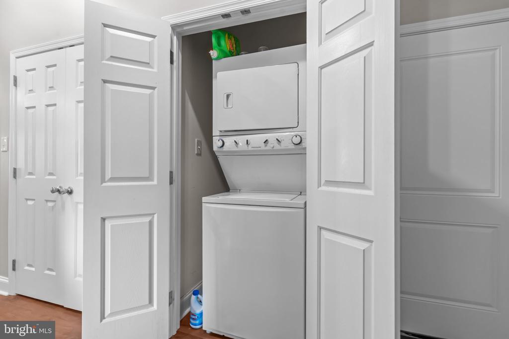 1801 E PASSYUNK AVENUE APT B