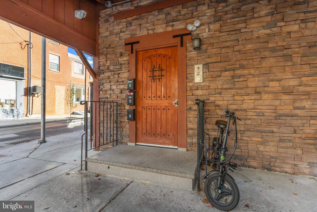1801 E PASSYUNK AVENUE APT B