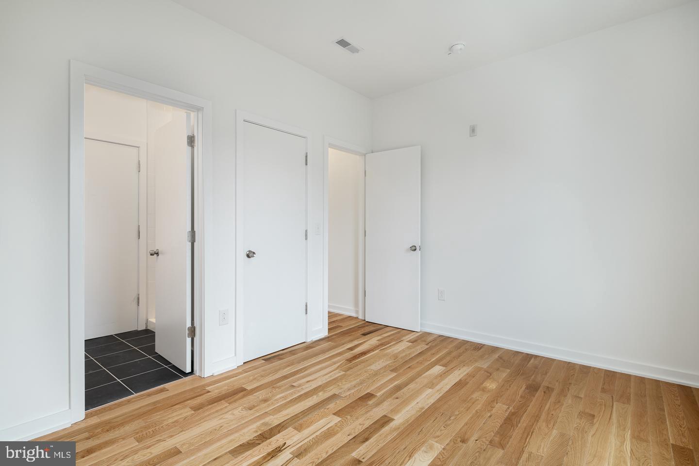 1917 E LETTERLY STREET F