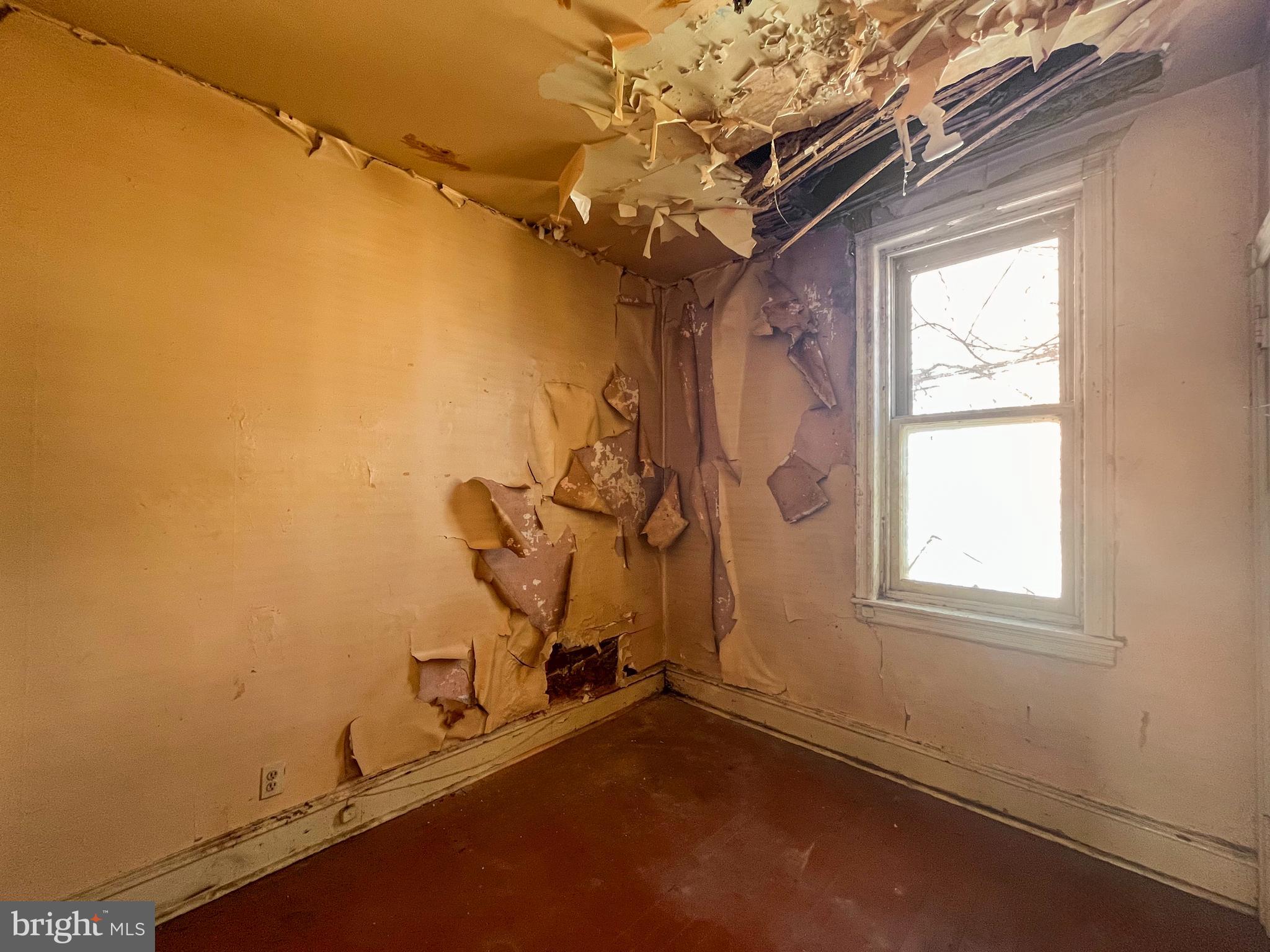 2825 W CLEMENTINE STREET