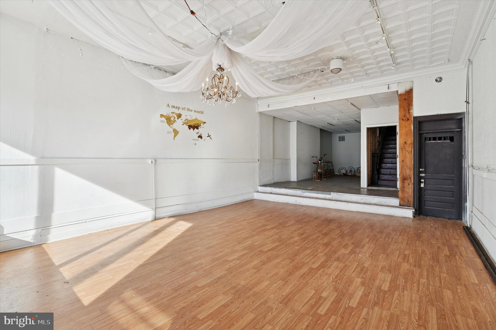 4311 LANCASTER AVENUE