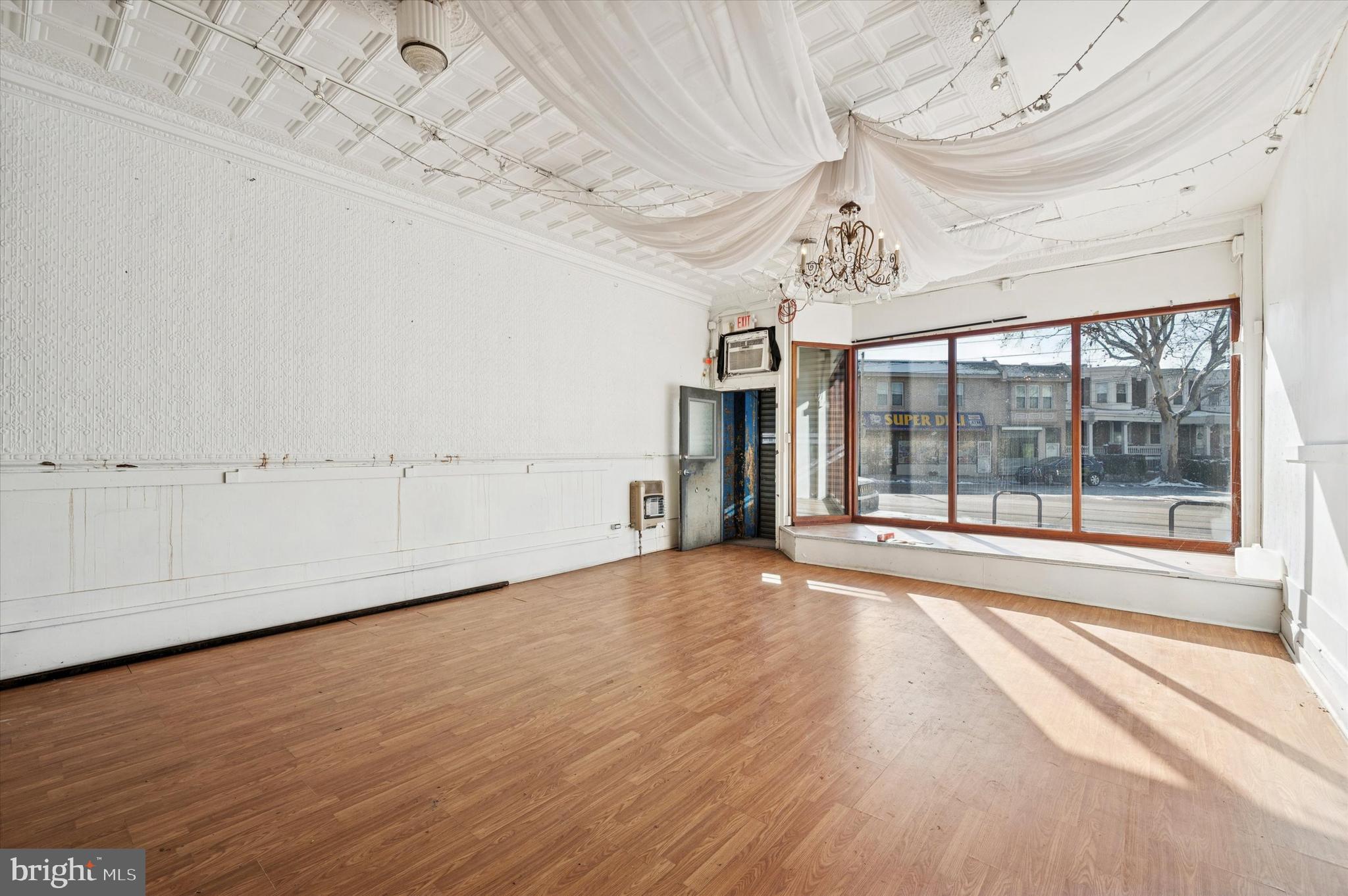 4311-13 LANCASTER AVENUE