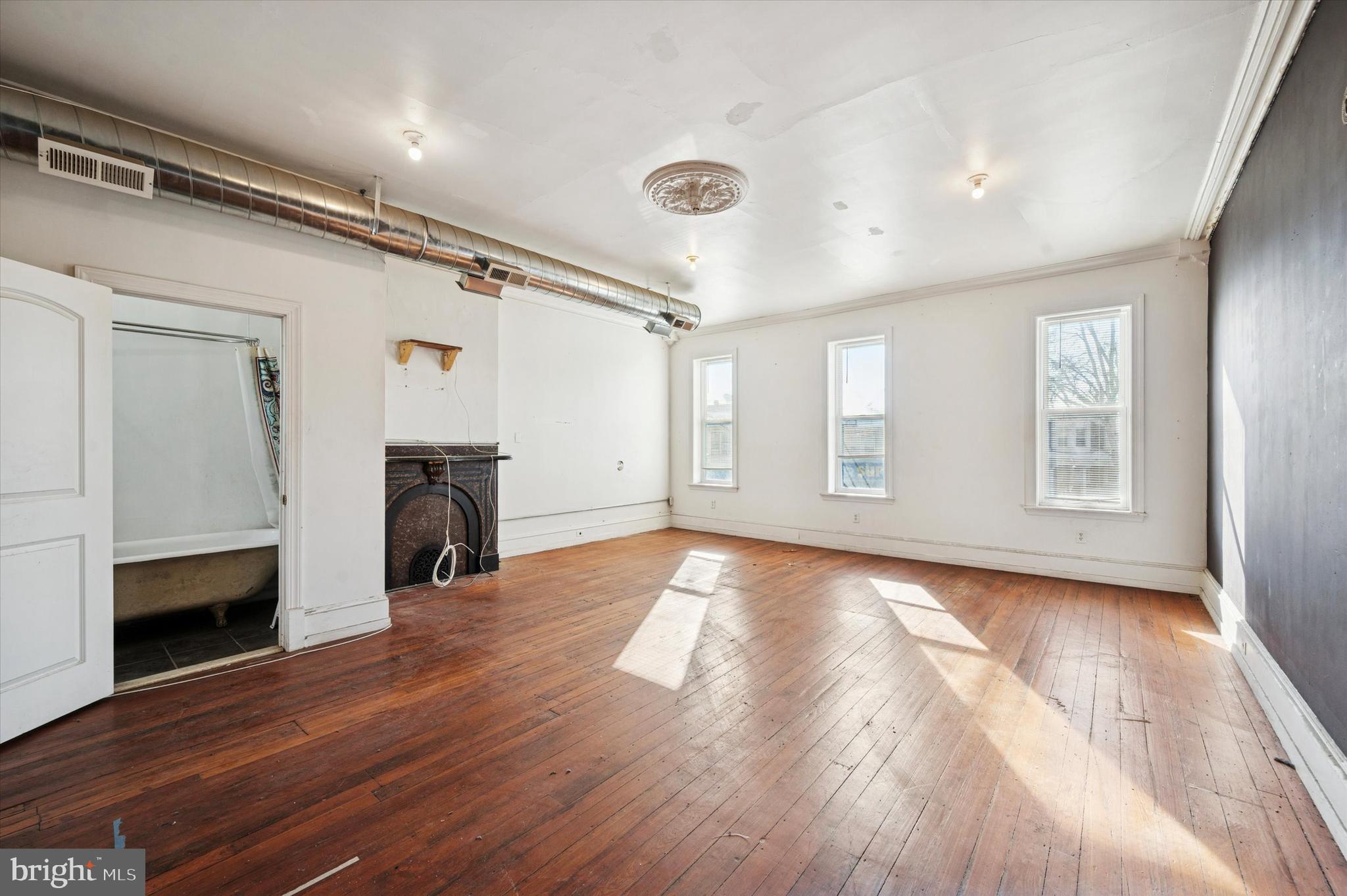 4311-13 LANCASTER AVENUE