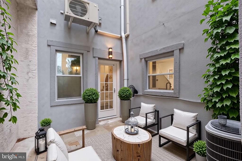 923 S 3RD STREET