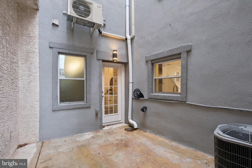 923 S 3RD STREET