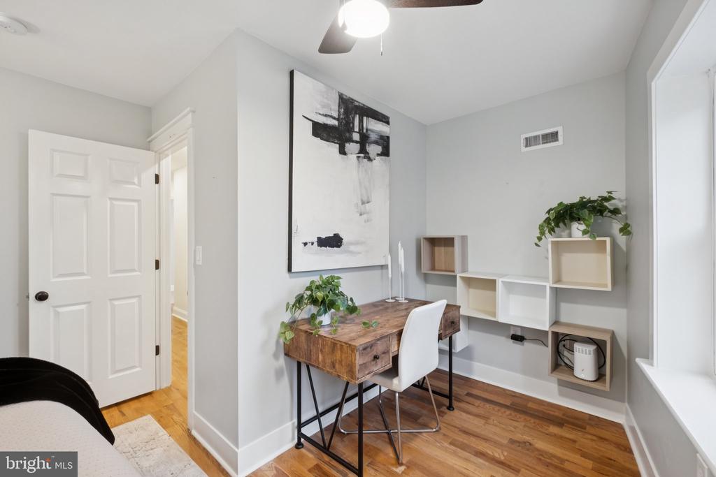 923 S 3RD STREET