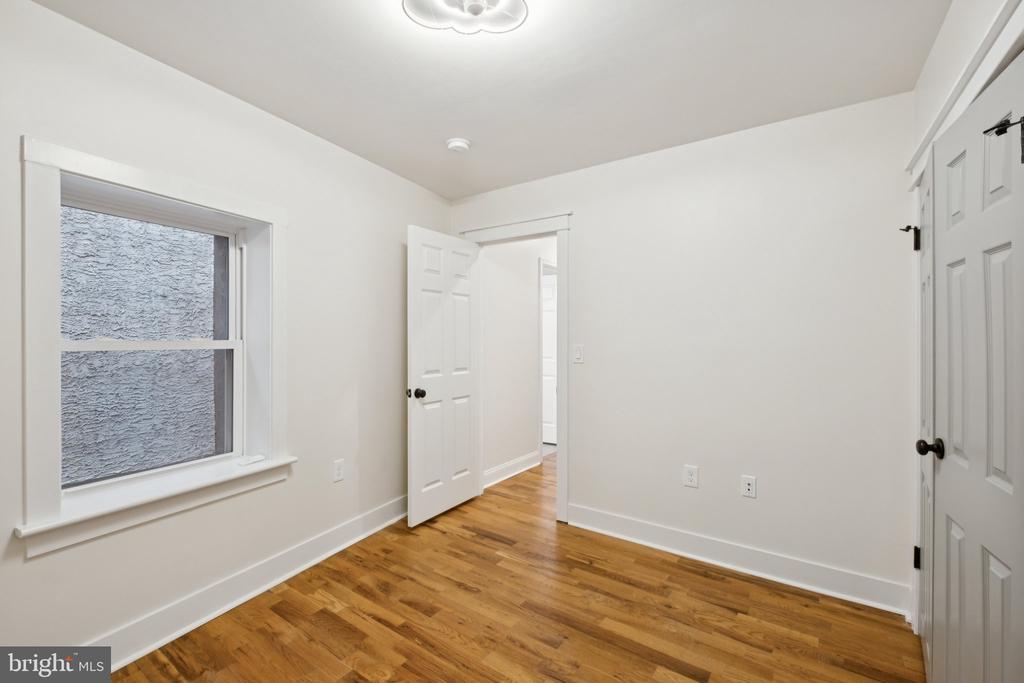 923 S 3RD STREET