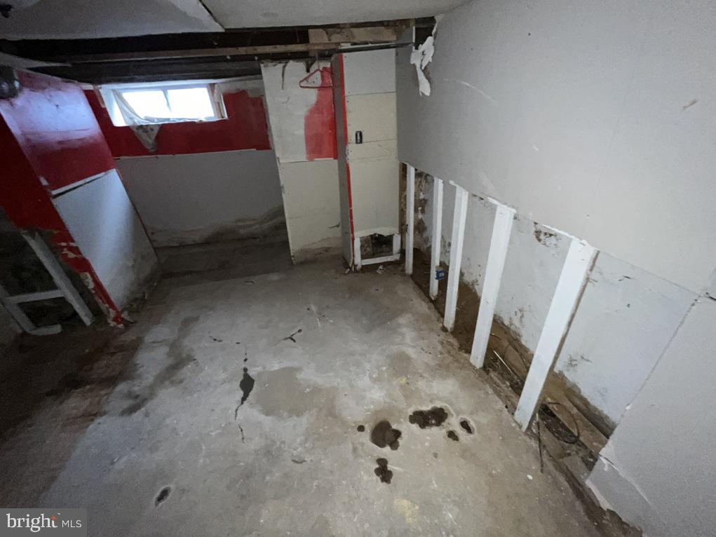 4257 N DARIEN STREET