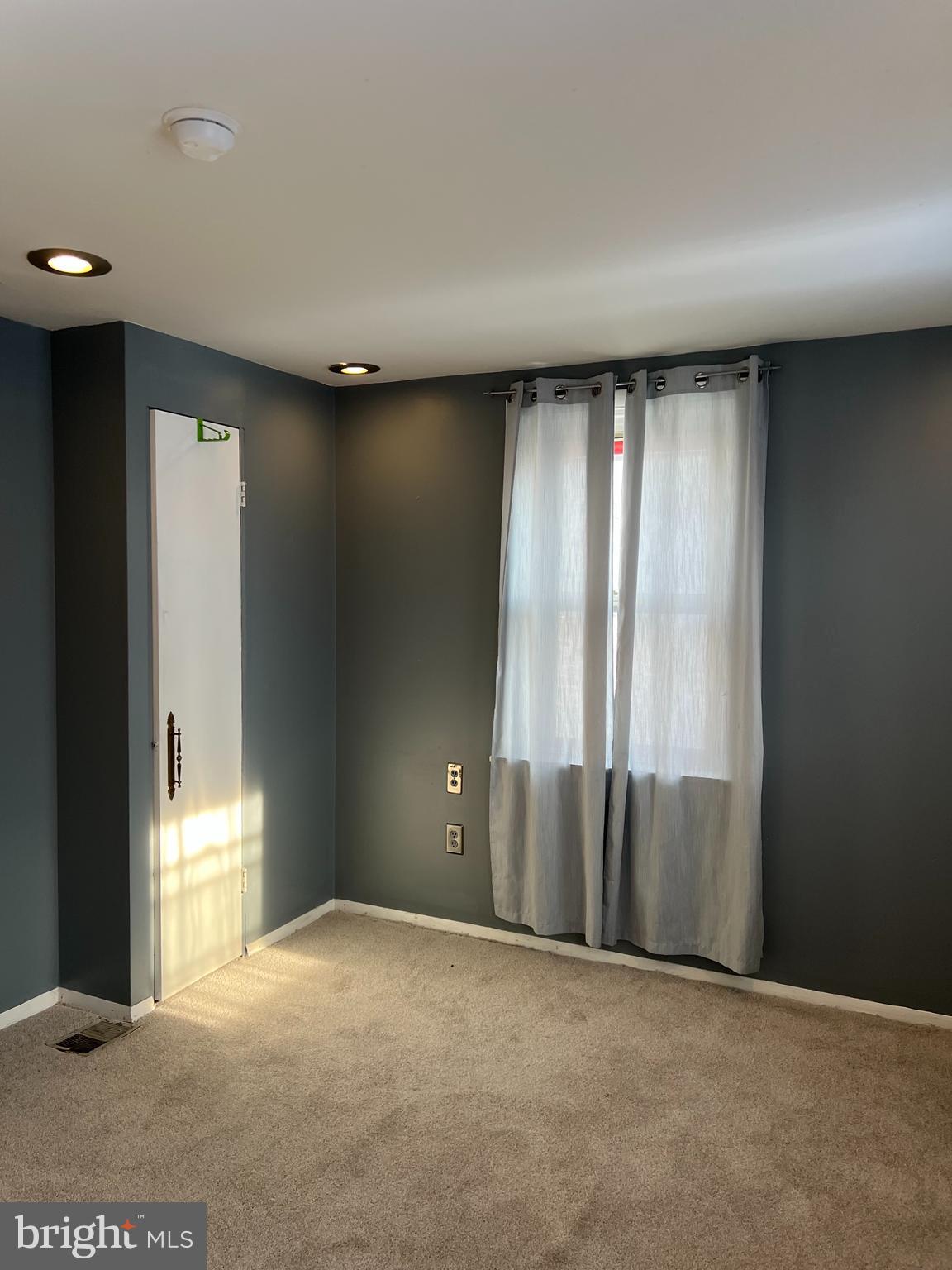 8048 MONTAGUE STREET