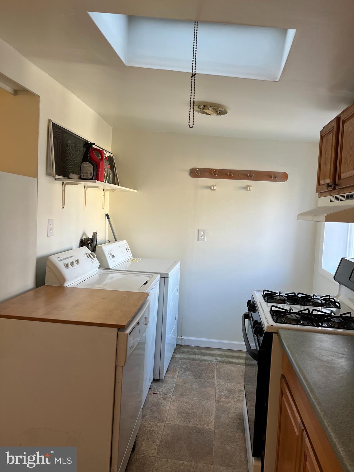 8048 MONTAGUE STREET