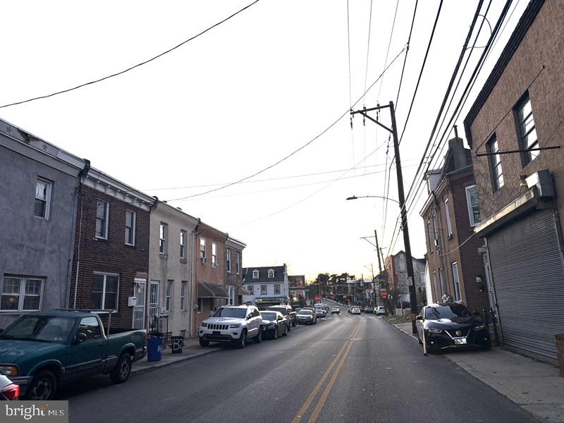 4327 E WINGOHOCKING STREET